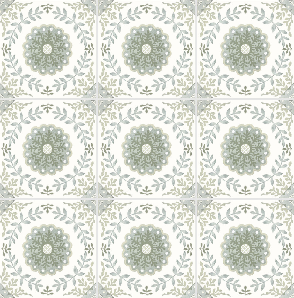 Clara tile showing pattern in repeat